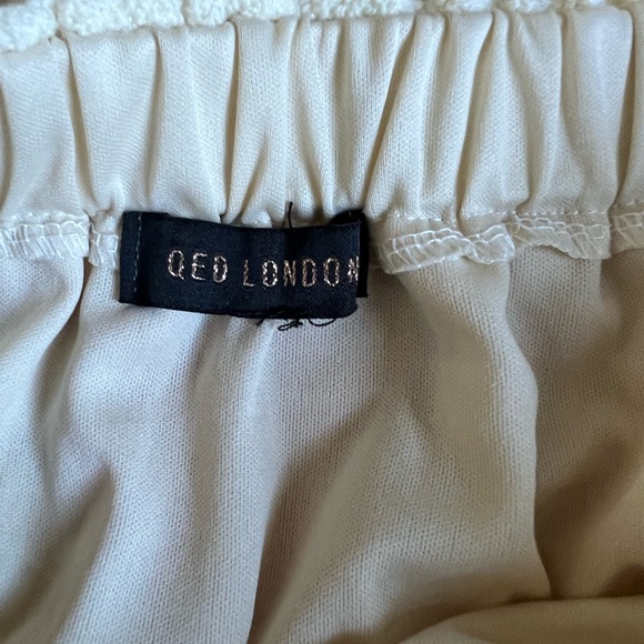 QED London Multicolor Crochet Mini Skirt - Picture 3 of 4